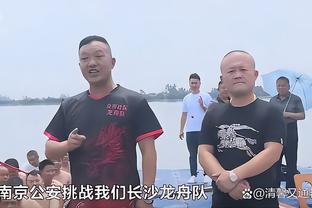 随队赢得比利亚杯，邝兆镭晒照庆祝：赢得留洋西班牙第一个冠军