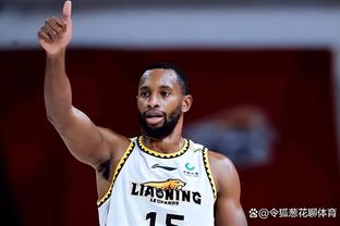 Woj：尼克斯坚信阿努诺比+布伦森+兰德尔的组合很合适